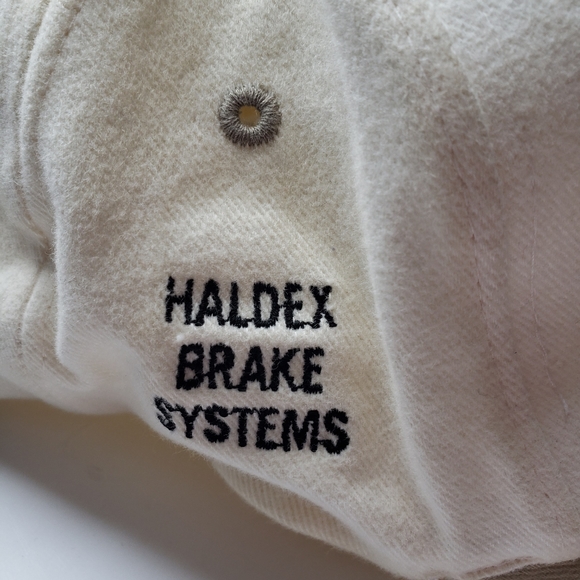 Pig-Pak adjustable hat - Picture 5 of 6